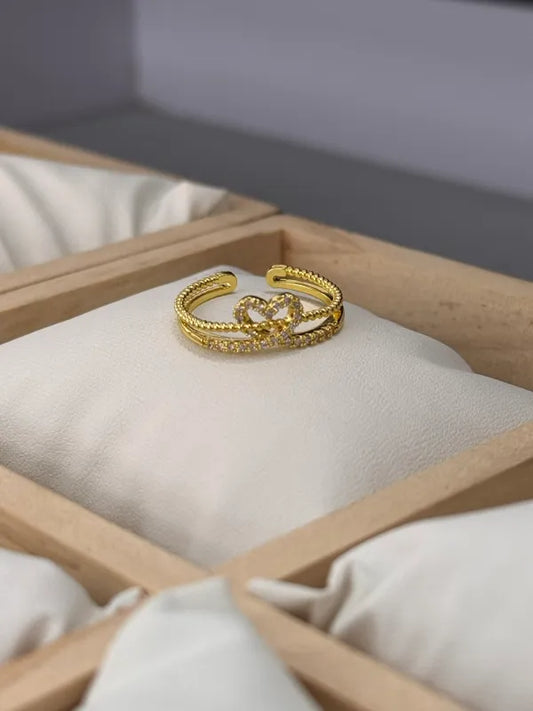 Anillo Corazón y Circón